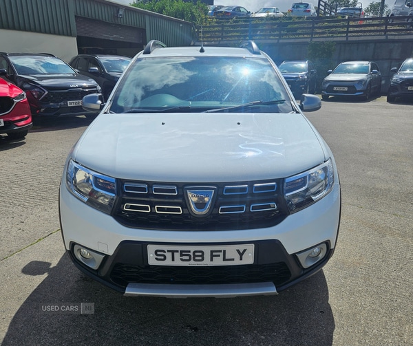 Used Dacia Sandero Stepway 2017 for sale - 76349948: Photo 2