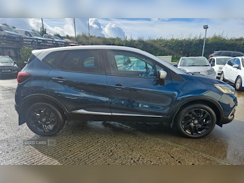Used Renault Captur 2017 for sale - 76043807: Photo
