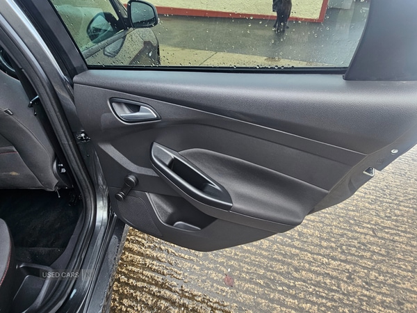 Used Ford Focus 2017 for sale - 76787188: Photo 11