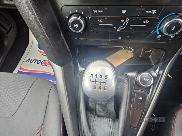 Used Ford Focus 2017 for sale - 76787188: Photo 19