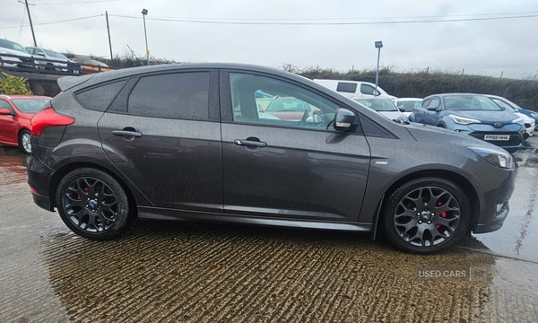 Used Ford Focus 2017 for sale - 76787188: Photo 4