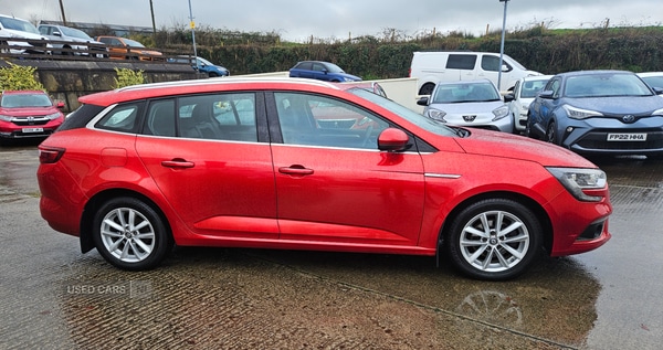 Used Renault Megane 2017 for sale - 76787490: Photo 4