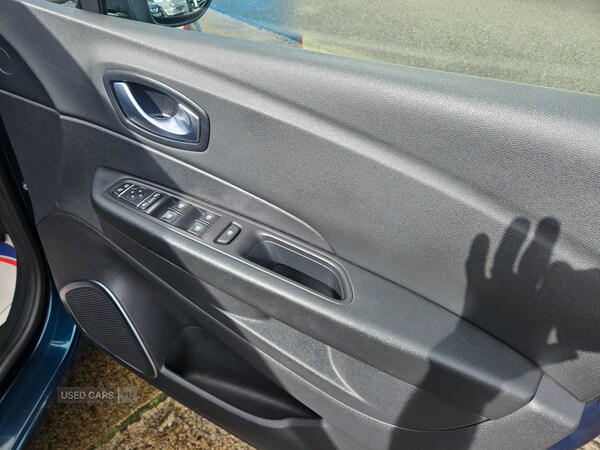 Used Renault Captur 2017 for sale - 76350281: Photo 15