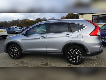 Used Honda CR-V 2017 for sale - 78302130: Photo