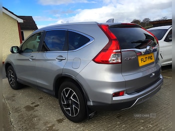 Used Honda CR-V 2017 for sale - 78302130: Photo