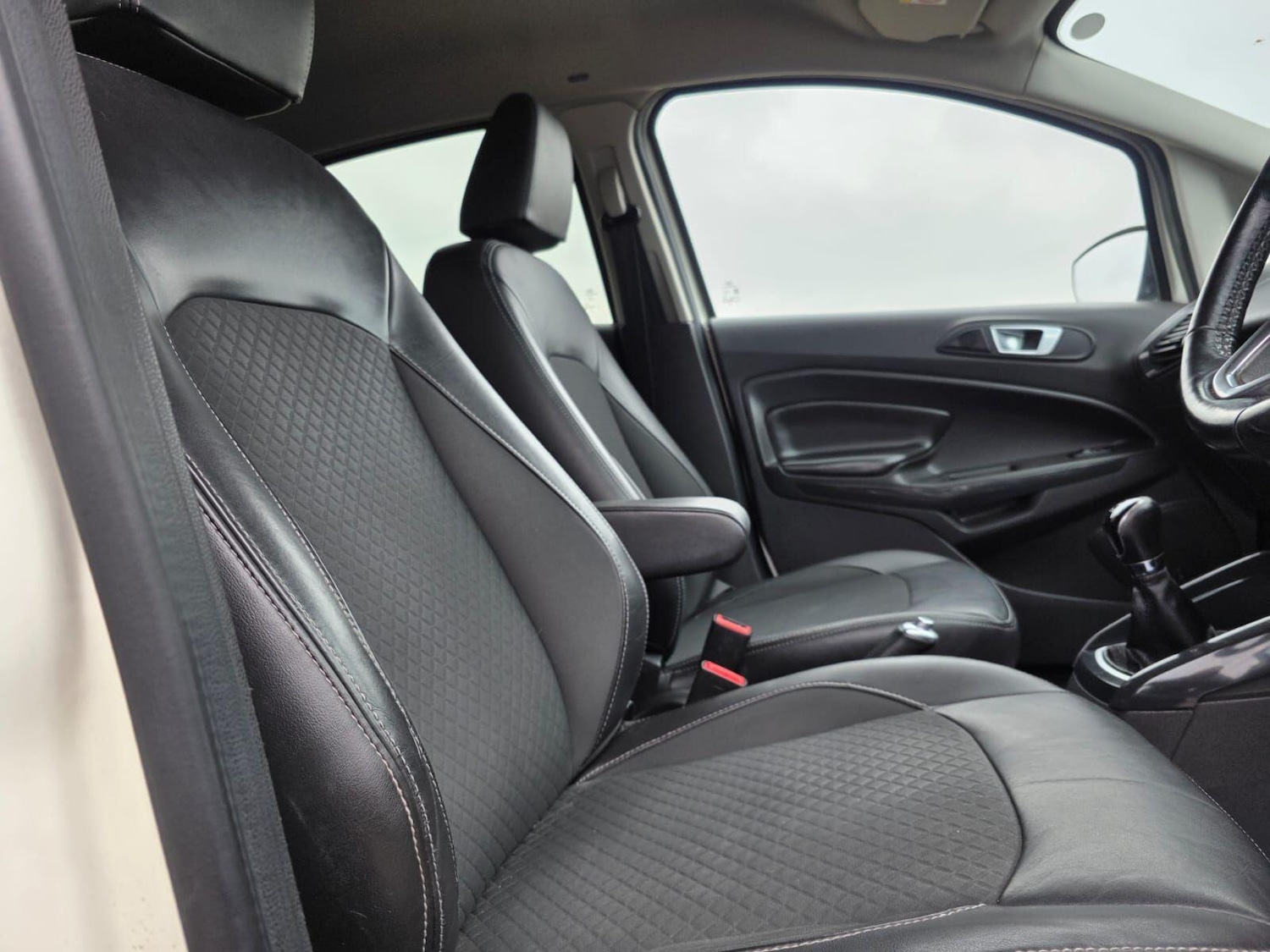 Used Ford Ecosport 2017 for sale - 77671161: Photo 28