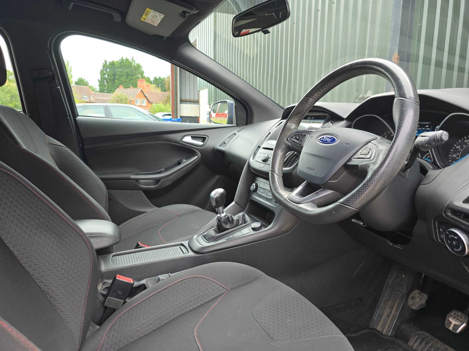 Used Ford Focus 2018 for sale - 76055970: Photo 3