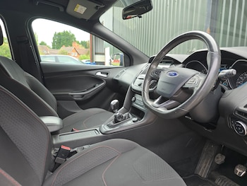 Used Ford Focus 2018 for sale - 76055970: Photo