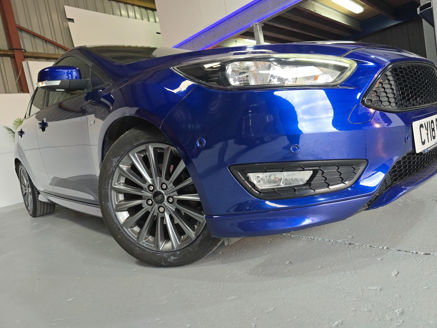 Used Ford Focus 2018 for sale - 76055970: Photo 4