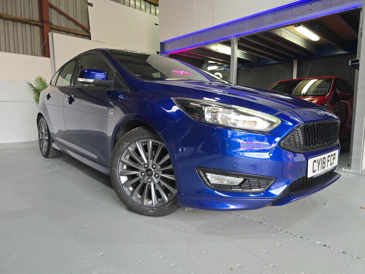 Used Ford Focus 2018 for sale - 76055970: Photo 5