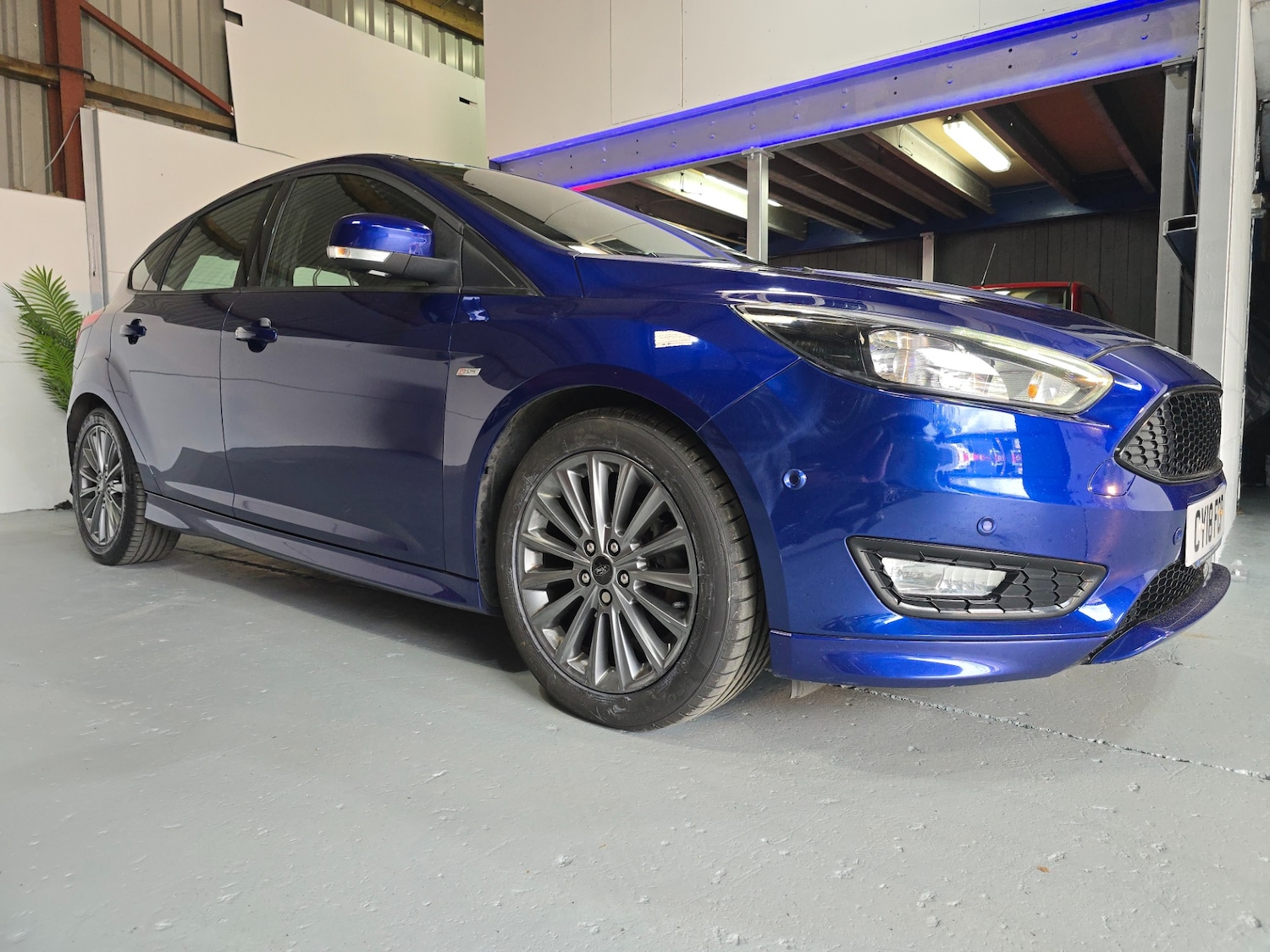 Used Ford Focus 2018 for sale - 76055970: Photo 7