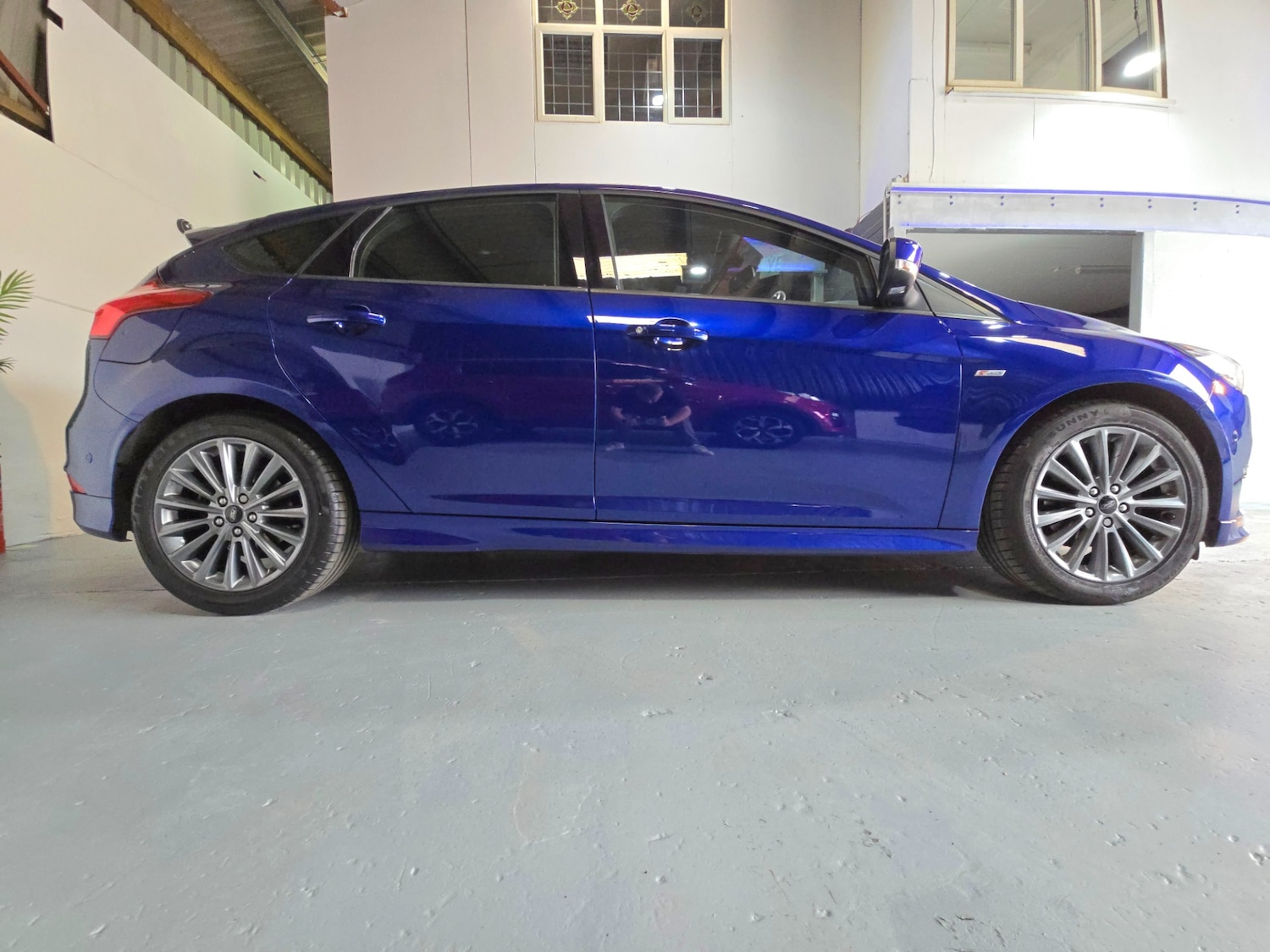 Used Ford Focus 2018 for sale - 76055970: Photo 9