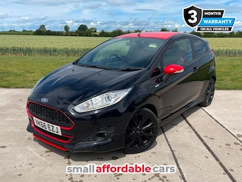 Used Ford Fiesta 2016 for sale - 79212201: Photo