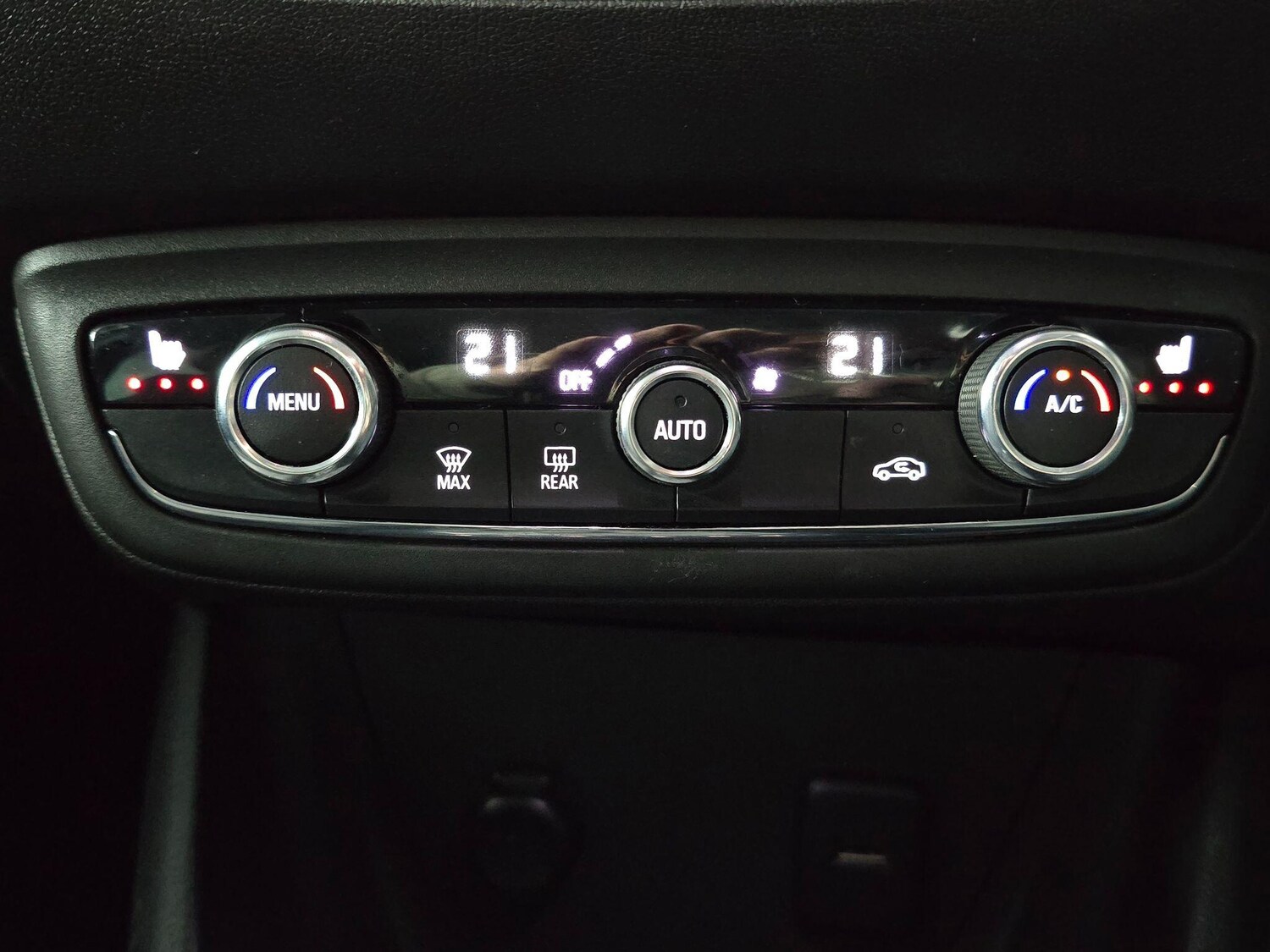 Used Vauxhall Crossland 2021 for sale - 77519567: Photo 40