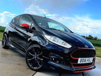 Used Ford Fiesta 2016 for sale - 78785022: Photo