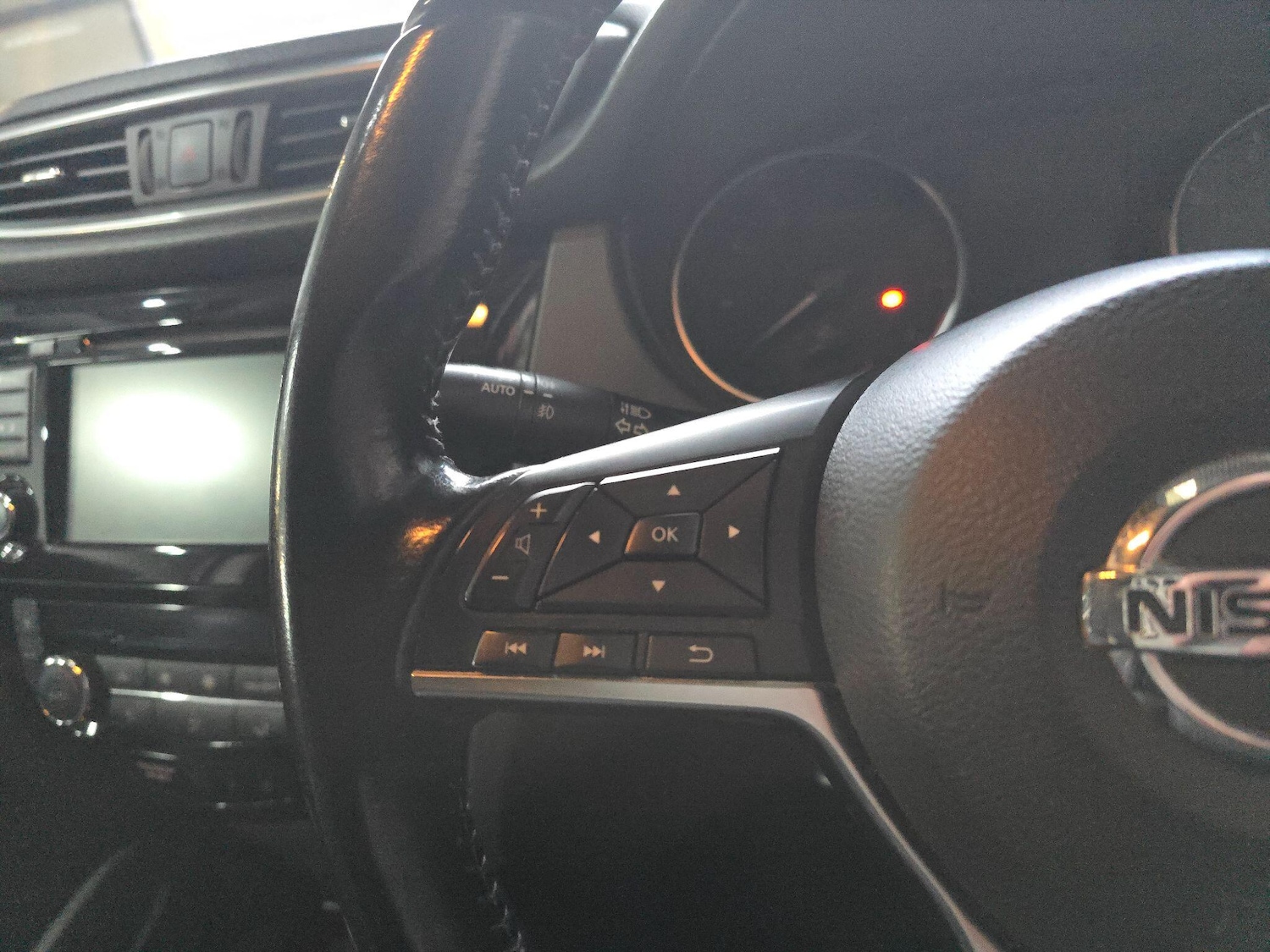 Used Nissan Qashqai for sale - 77626140: Photo 25