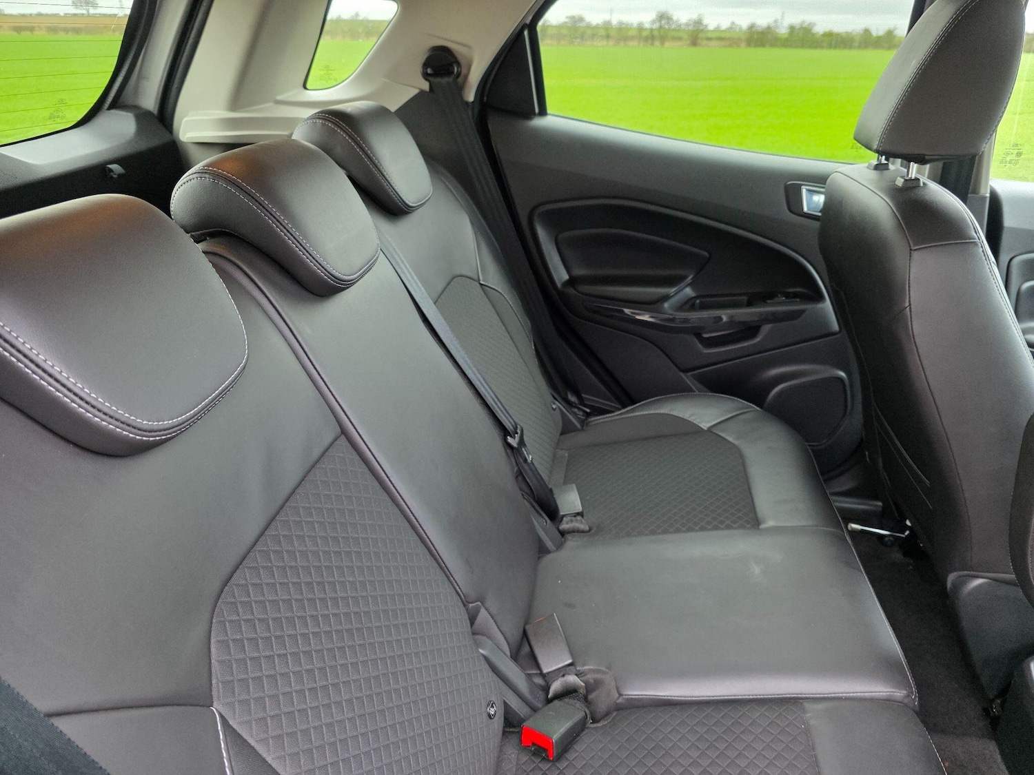 Used Ford Ecosport 2017 for sale - 77853871: Photo 12