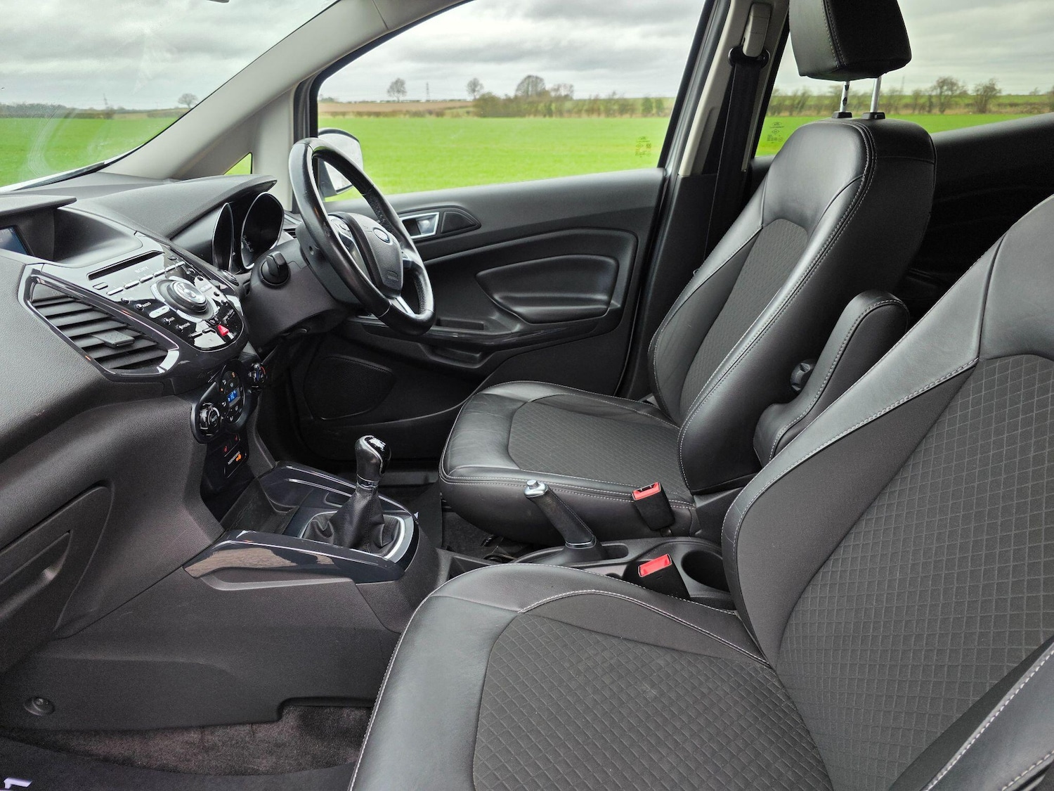 Used Ford Ecosport 2017 for sale - 77853871: Photo 15