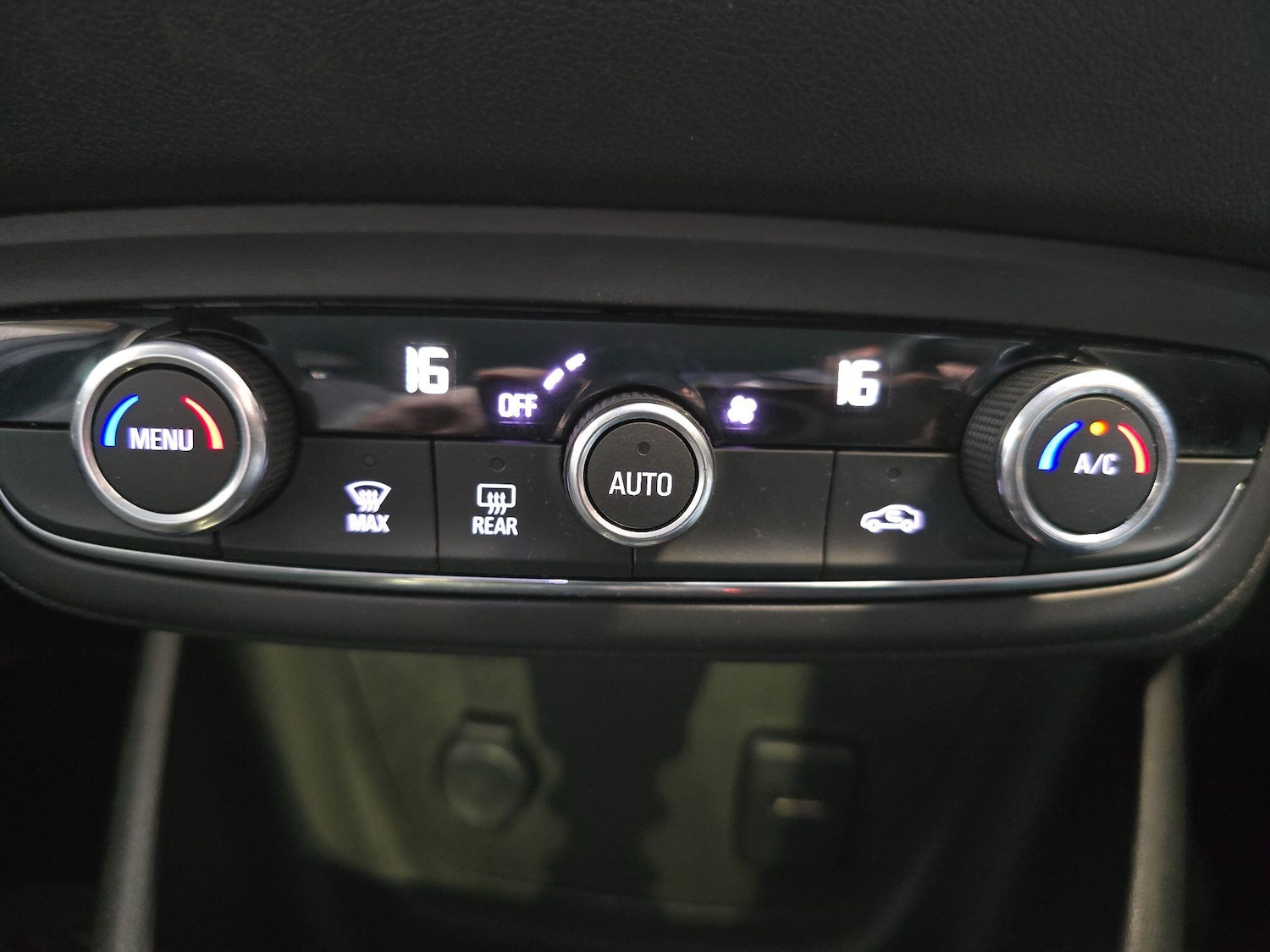 Used Vauxhall Crossland X 2020 for sale - 78204082: Photo 41