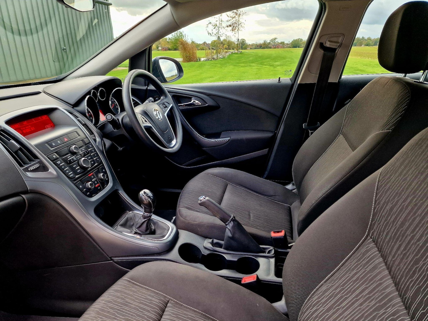 Used Vauxhall Astra 2015 for sale - 77519570: Photo 26