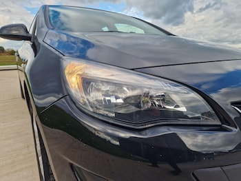 Used Vauxhall Astra 2015 for sale - 77519570: Photo