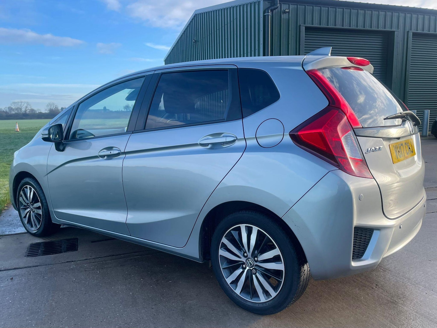 Used Honda Jazz 2017 for sale - 77519572: Photo 5