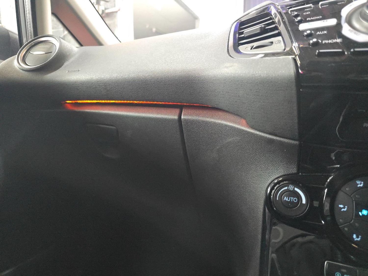 Used Ford Fiesta 2016 for sale - 77647007: Photo 40