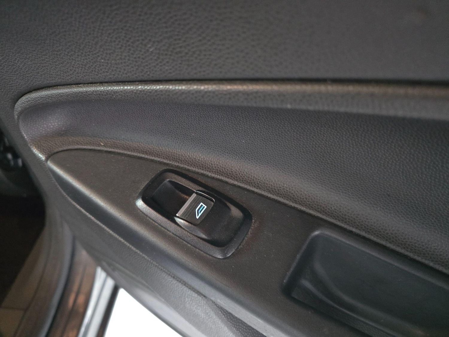 Used Ford Fiesta 2016 for sale - 77647007: Photo 48