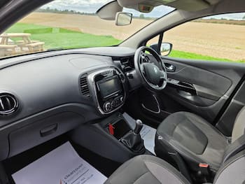 Used Renault Captur 2017 for sale - 79848071: Photo