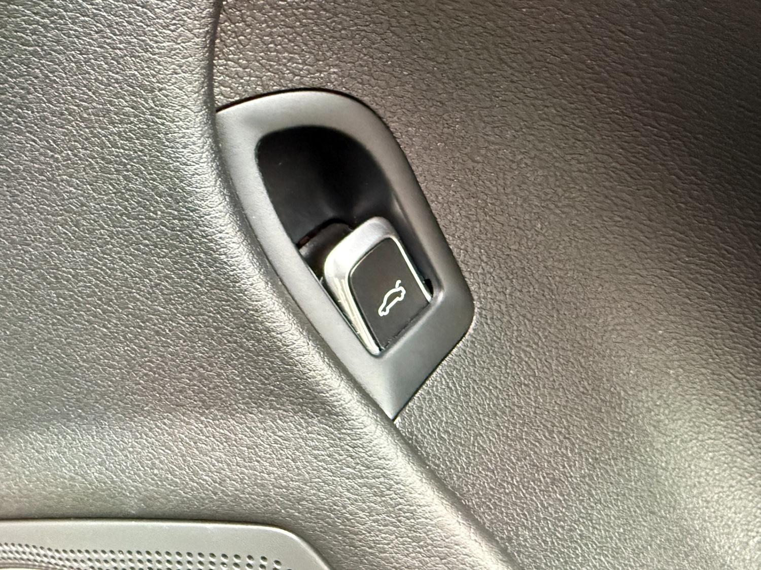 Used Audi A4 2014 for sale - 76422427: Photo 11