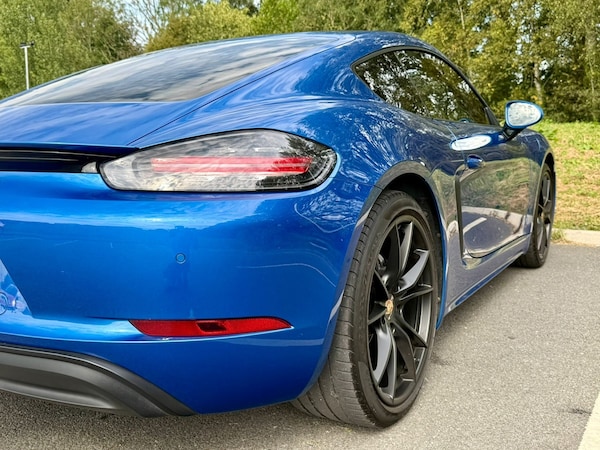 Used Porsche Cayman 2018 for sale - 75559004: Photo 18