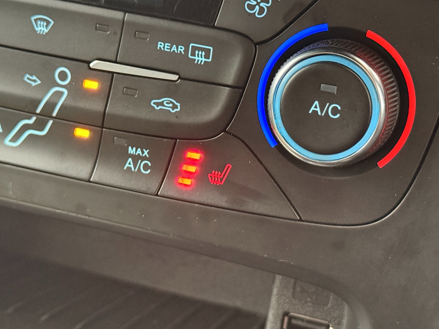 Used Ford Focus 2015 for sale - 77877893: Photo 12