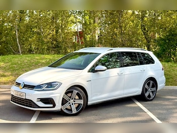 Used Volkswagen Golf 2018 for sale - 75594295: Photo