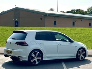 Used Volkswagen Golf 2017 for sale - 74864720: Photo