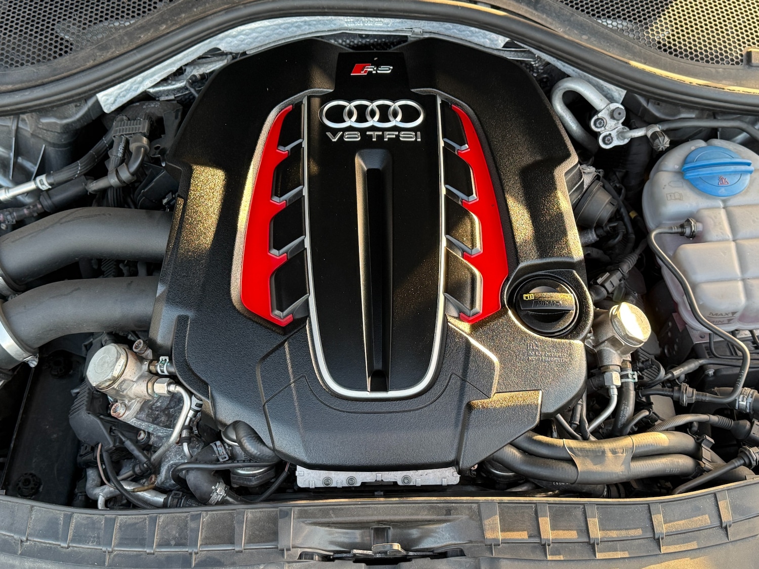 Used Audi RS6 2015 for sale - 77983477: Photo 16