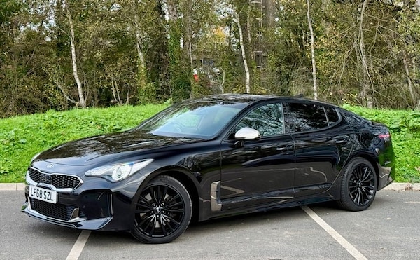 Used Kia Stinger 2018 for sale - 76286884: Photo 3