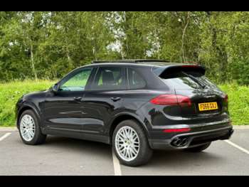 Used Porsche Cayenne 2016 for sale - 75203119: Photo