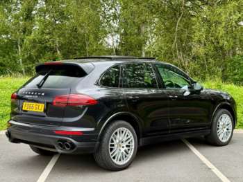 Used Porsche Cayenne 2016 for sale - 75203119: Photo