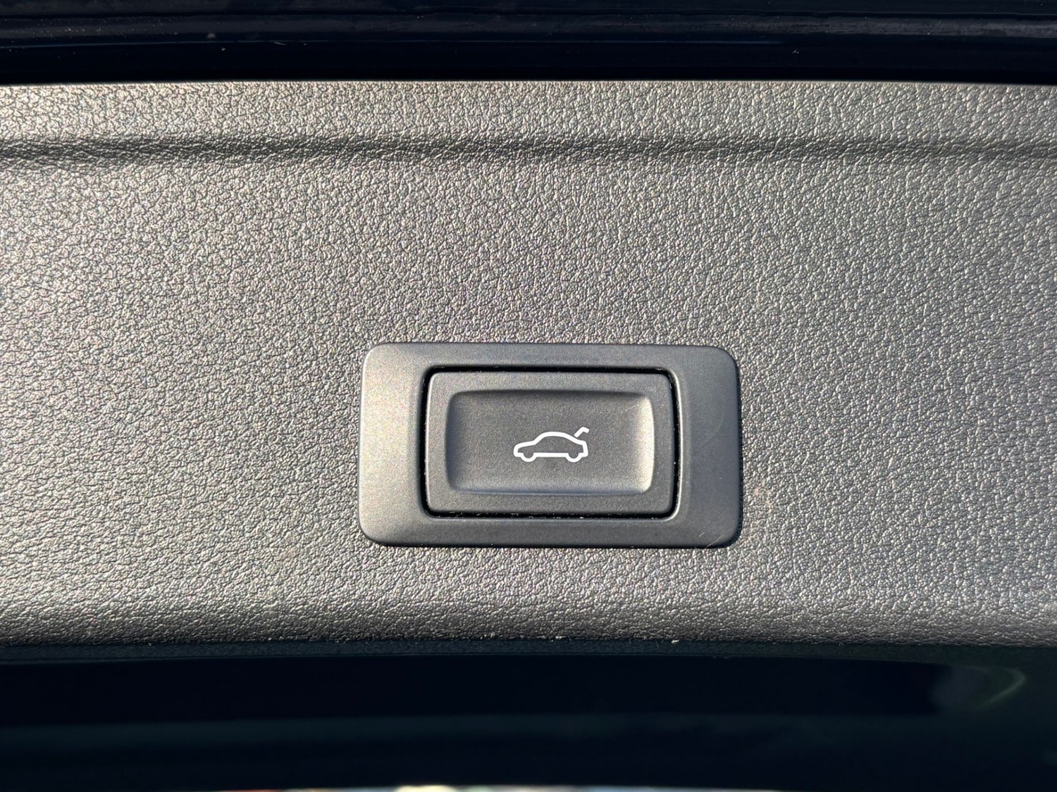 Used Audi A4 2016 for sale - 76960263: Photo 17