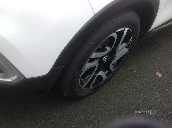 Used Renault Captur 2018 for sale - 76573861: Photo 2