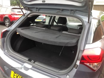 Used Hyundai i20 2018 for sale - 79442181: Photo