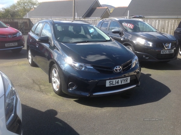 Used Toyota Auris 2014 for sale - 76866756: Photo 1