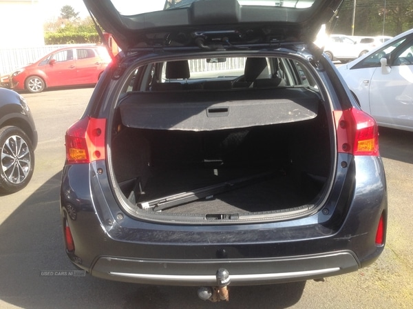 Used Toyota Auris 2014 for sale - 76866756: Photo 6