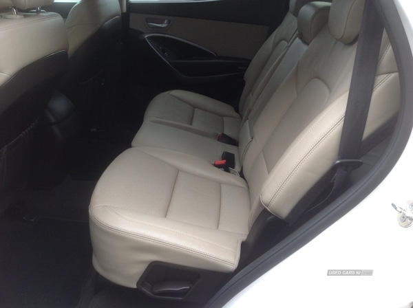 Used Hyundai Santa Fe 2015 for sale - 77613532: Photo 5