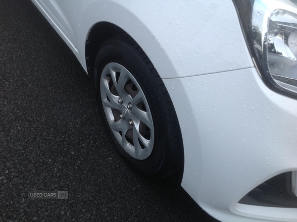 Used Hyundai i10 2018 for sale - 76574068: Photo 2