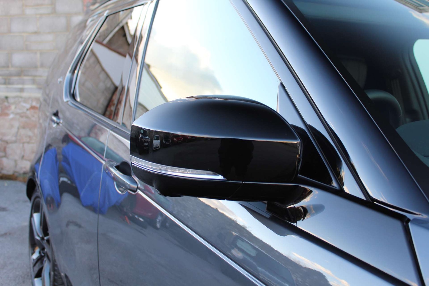 Used Land Rover Discovery 2025 for sale - 76642982: Photo 11