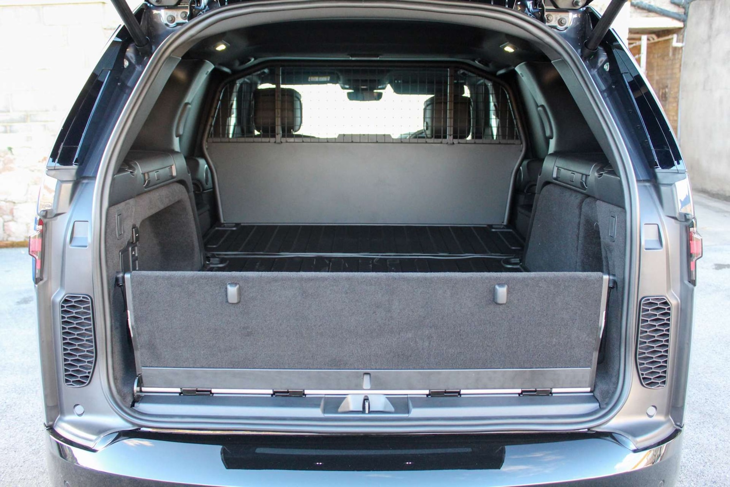 Used Land Rover Discovery 2025 for sale - 76642982: Photo 22