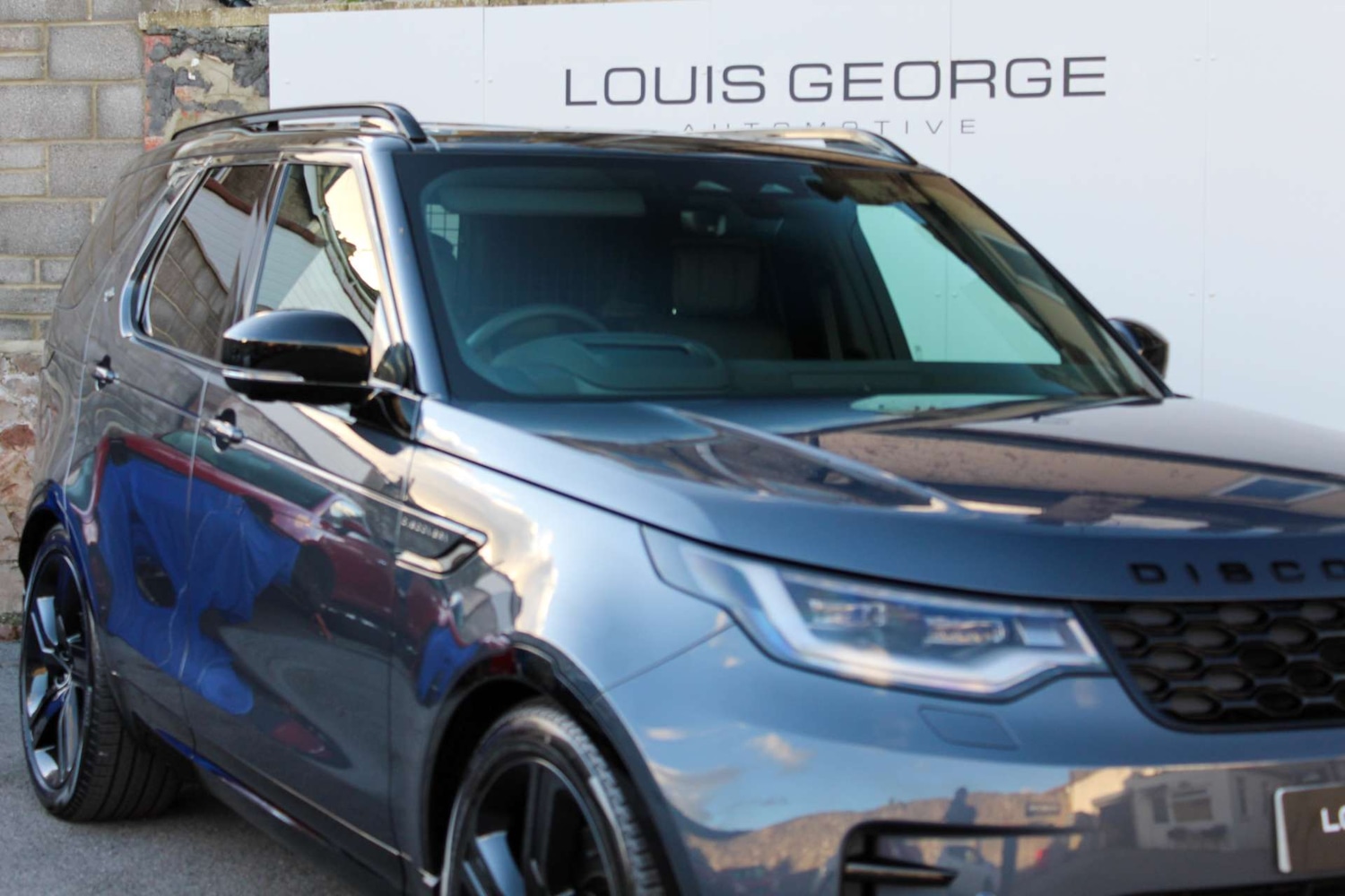 Used Land Rover Discovery 2025 for sale - 76642982: Photo 4