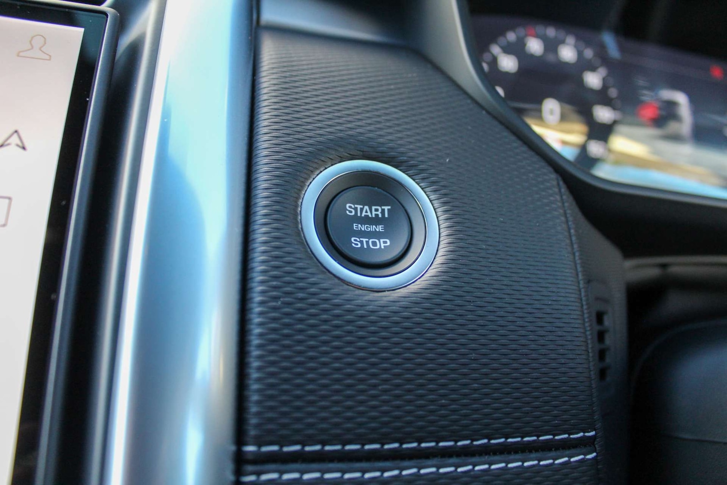 Used Land Rover Discovery 2025 for sale - 76642982: Photo 47