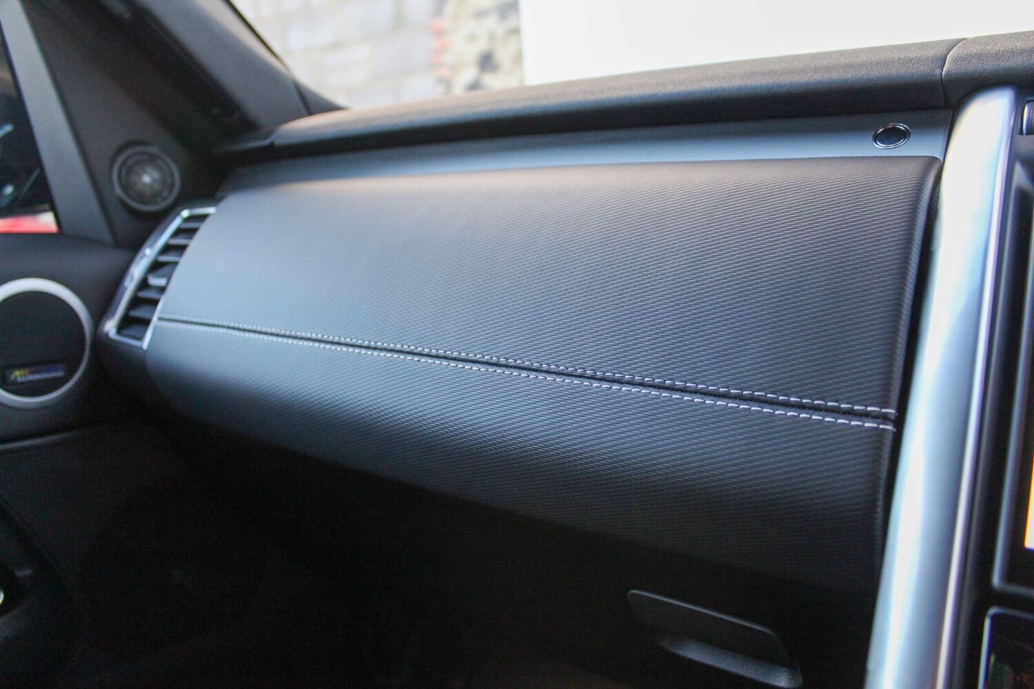 Used Land Rover Discovery 2025 for sale - 76642982: Photo 48